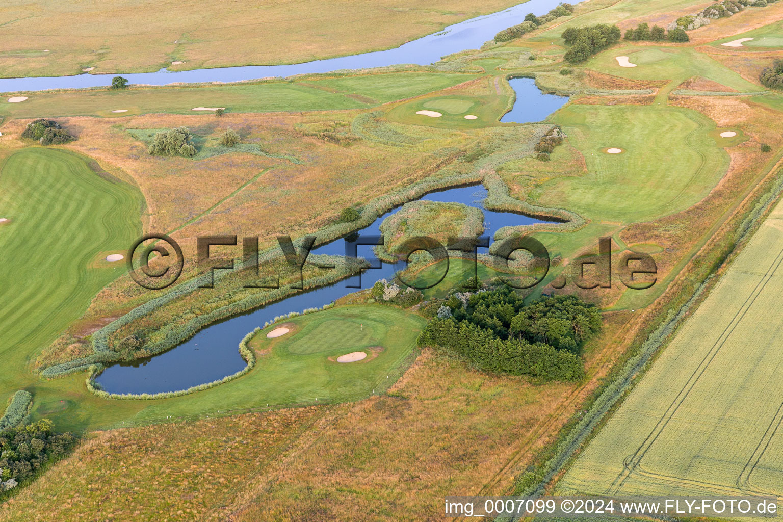 Photographie aérienne de Club de golf Büsum Dithmarschen eV à Warwerort dans le département Schleswig-Holstein, Allemagne