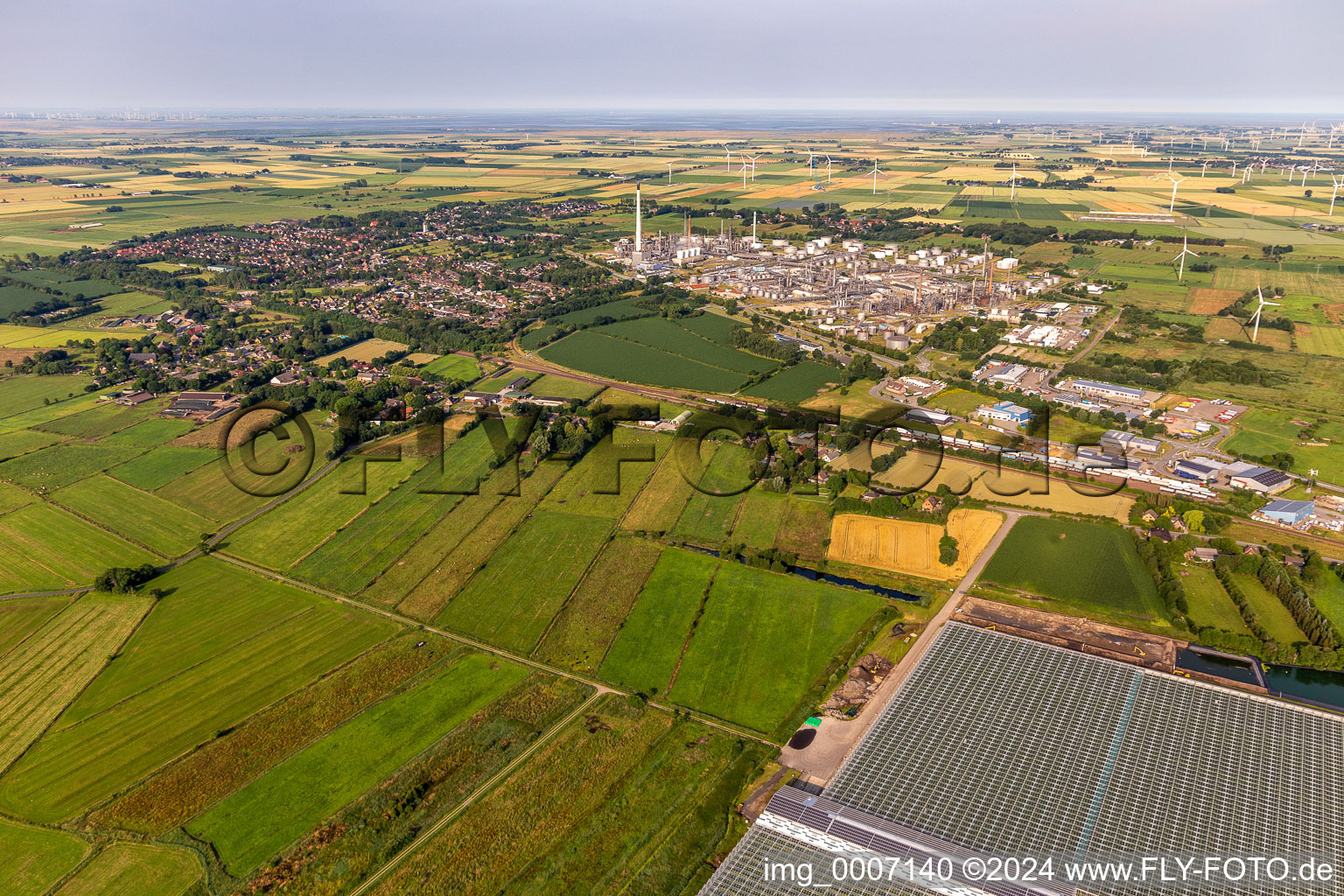 Vue aérienne de Raffinerie de Heide à Hemmingstedt dans le département Schleswig-Holstein, Allemagne