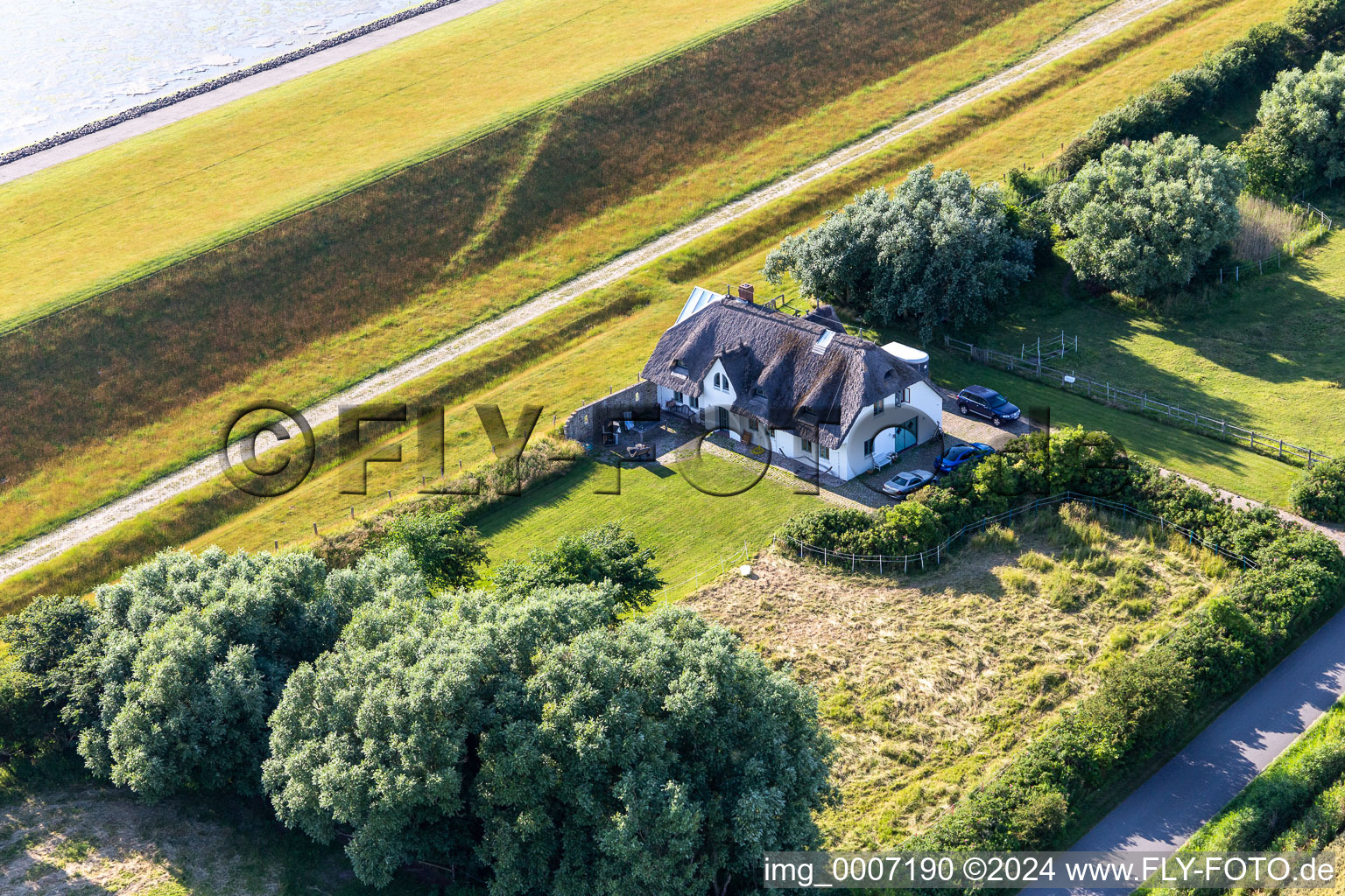 Vue aérienne de Quartier Westerdeich in Vollerwiek dans le département Schleswig-Holstein, Allemagne