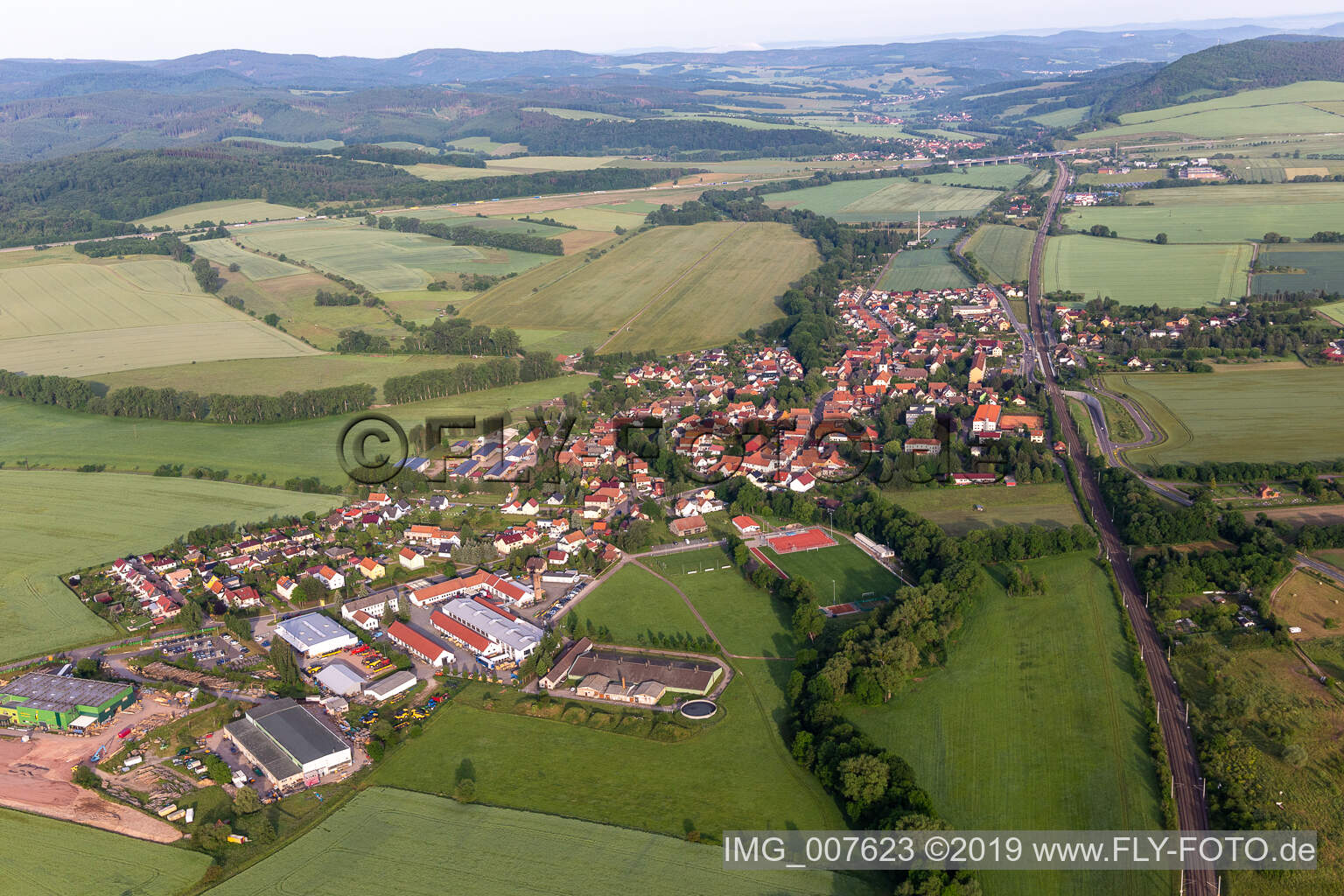 Vue aérienne de Meerstadt à Hörsel dans le département Thuringe, Allemagne