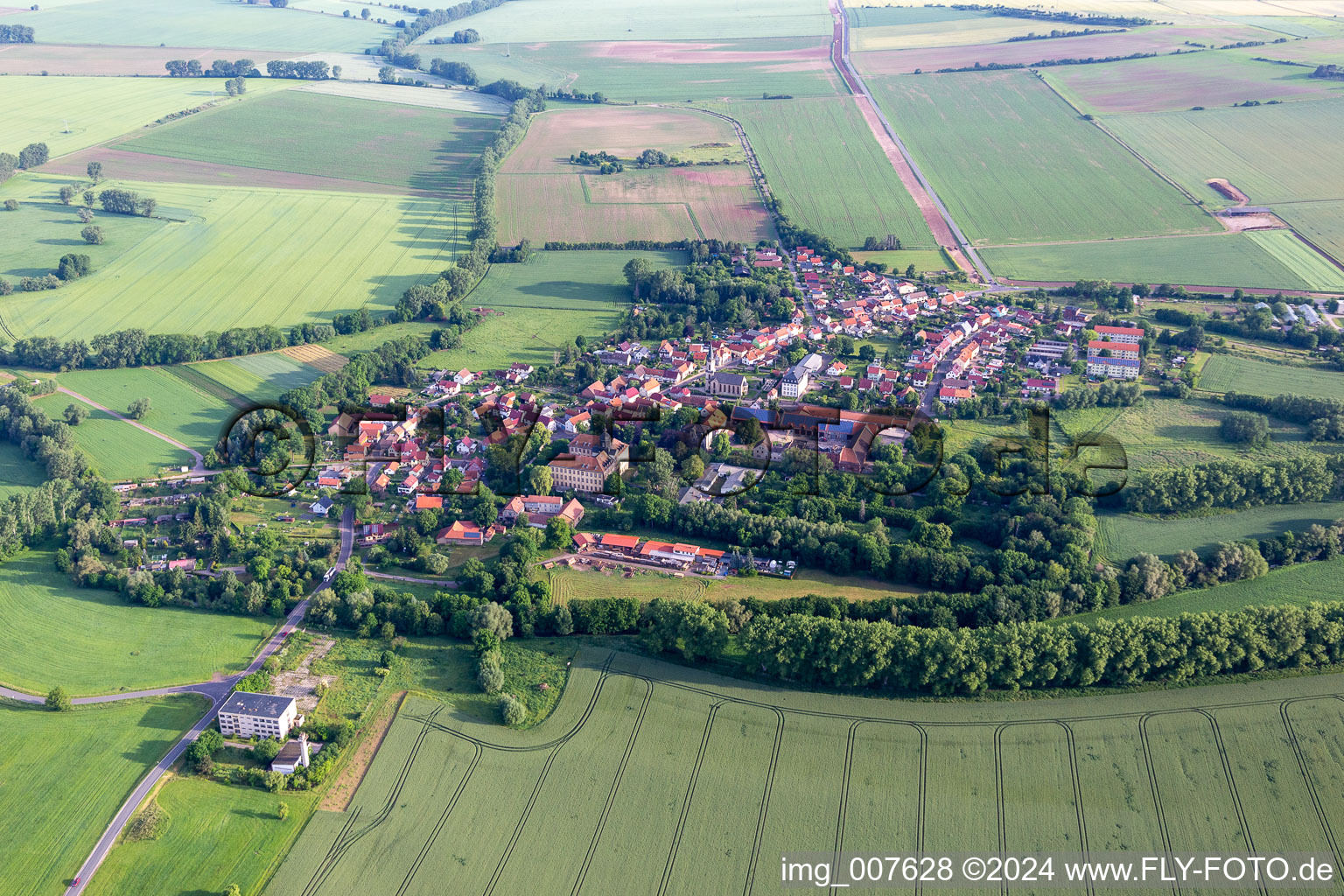 Vue aérienne de Quartier Friedrichswerth in Nessetal dans le département Thuringe, Allemagne