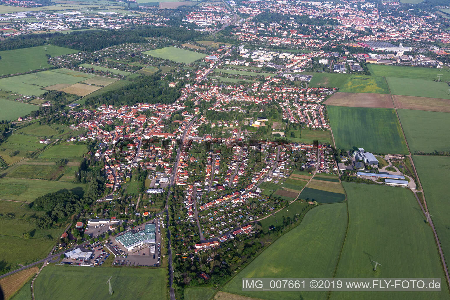 Vue aérienne de Siebleben à Gotha dans le département Thuringe, Allemagne