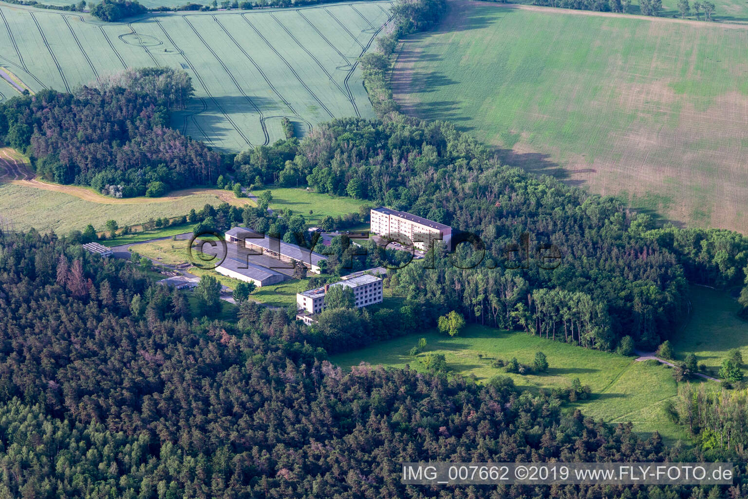 Vue aérienne de Sur la montagne à Seebergen dans le département Thuringe, Allemagne