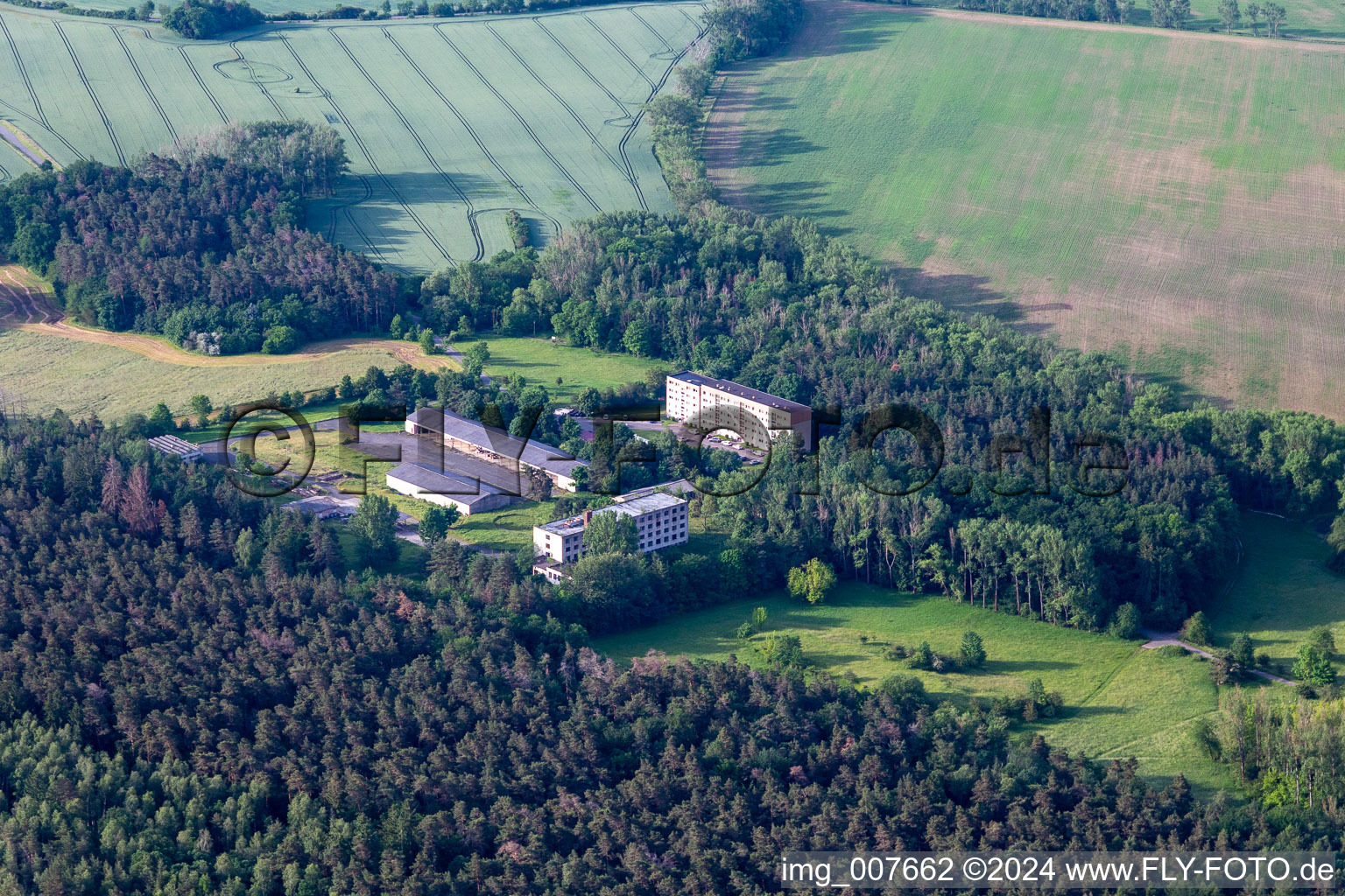 Vue aérienne de Sur la montagne à Seebergen dans le département Thuringe, Allemagne