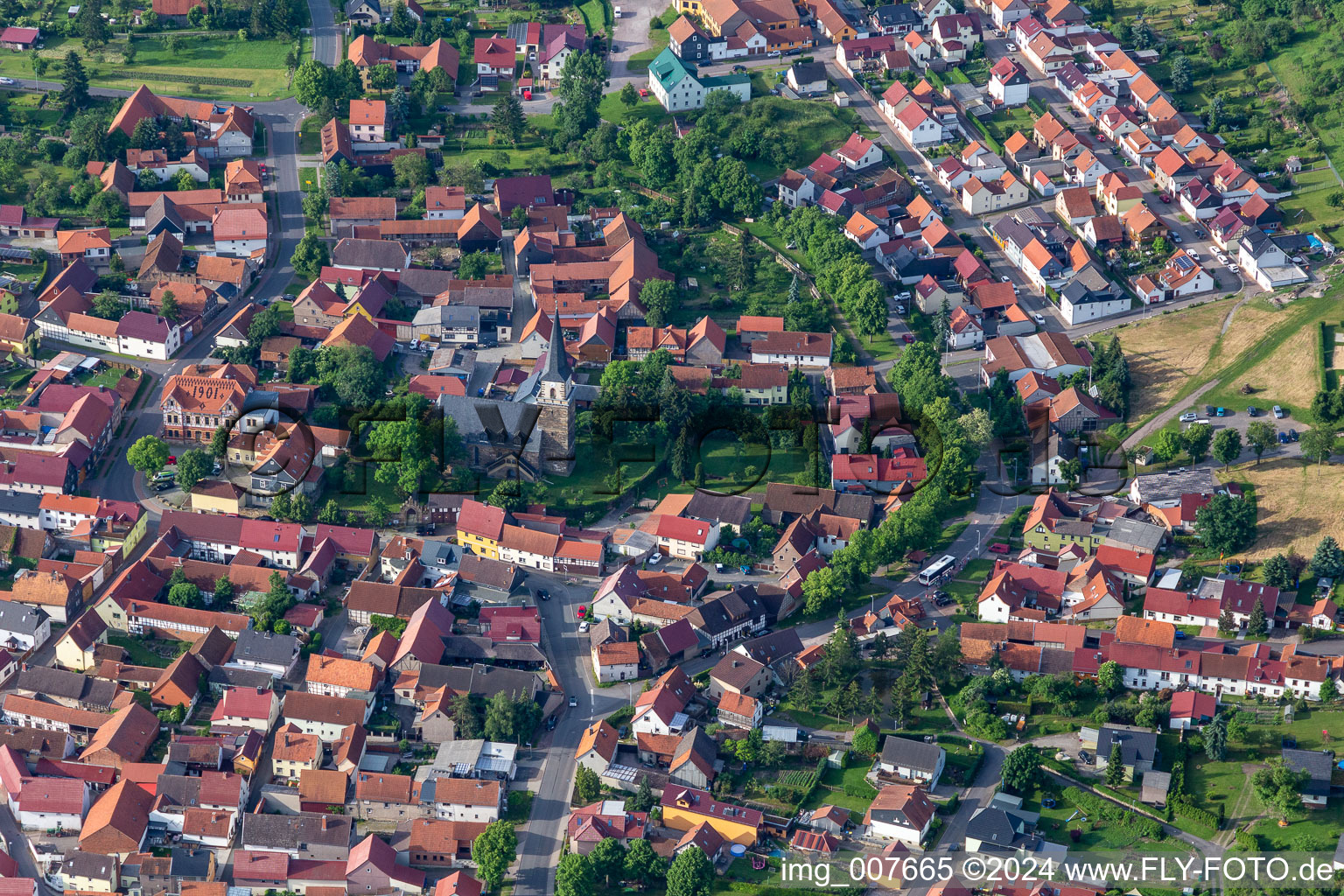 Vue aérienne de Quartier Seebergen in Drei Gleichen dans le département Thuringe, Allemagne