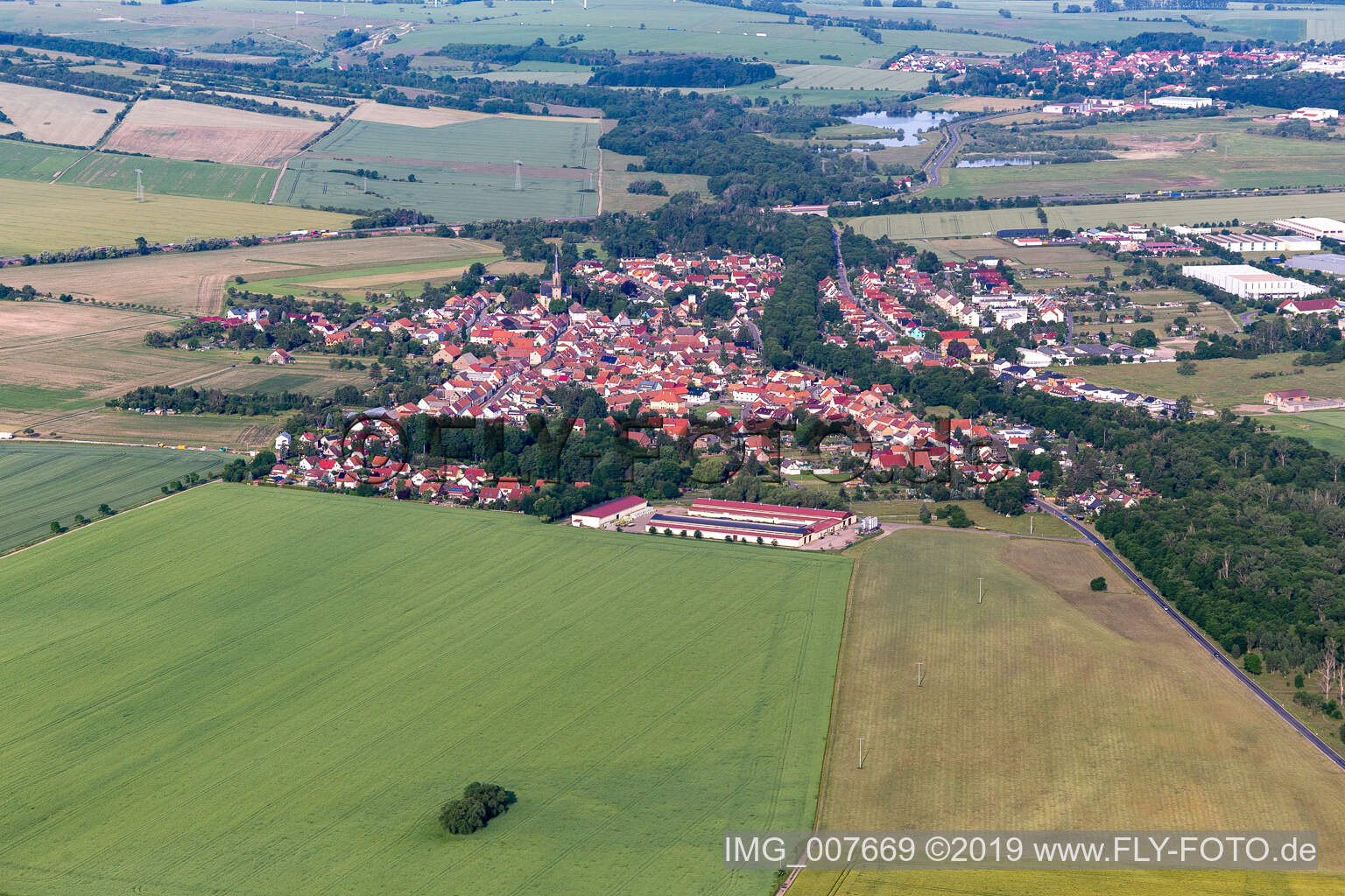 Vue aérienne de Wechmar dans le département Thuringe, Allemagne
