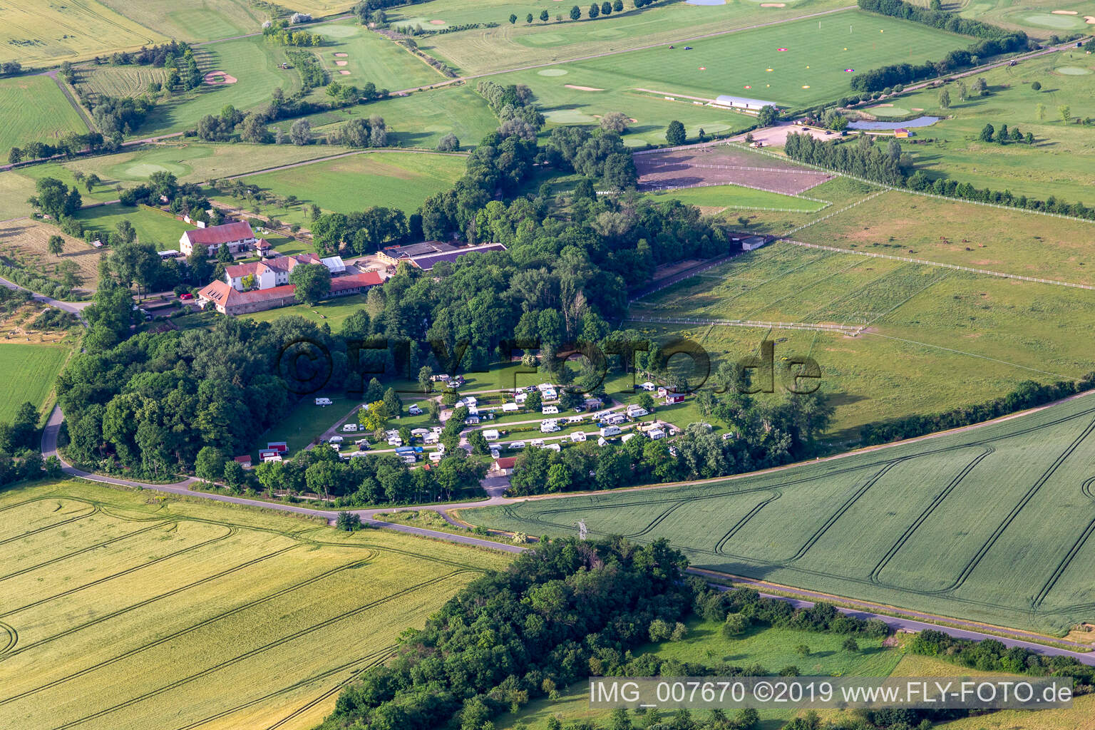 Vue aérienne de Camping Brelan à Mühlberg dans le département Thuringe, Allemagne