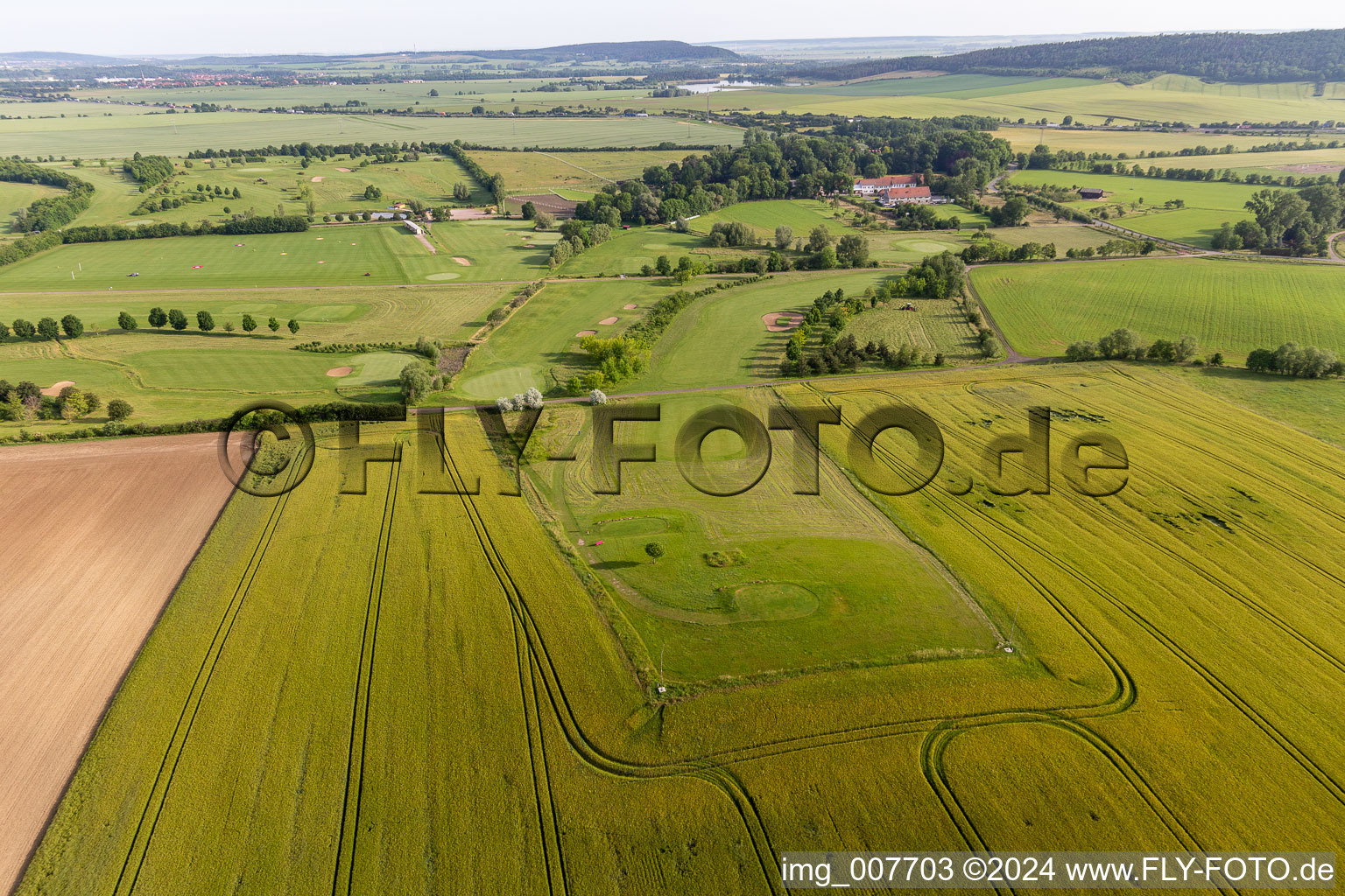 Vue aérienne de Club de golf de Thuringe Drei Gleichen Mühlberg eV à Mühlberg dans le département Thuringe, Allemagne