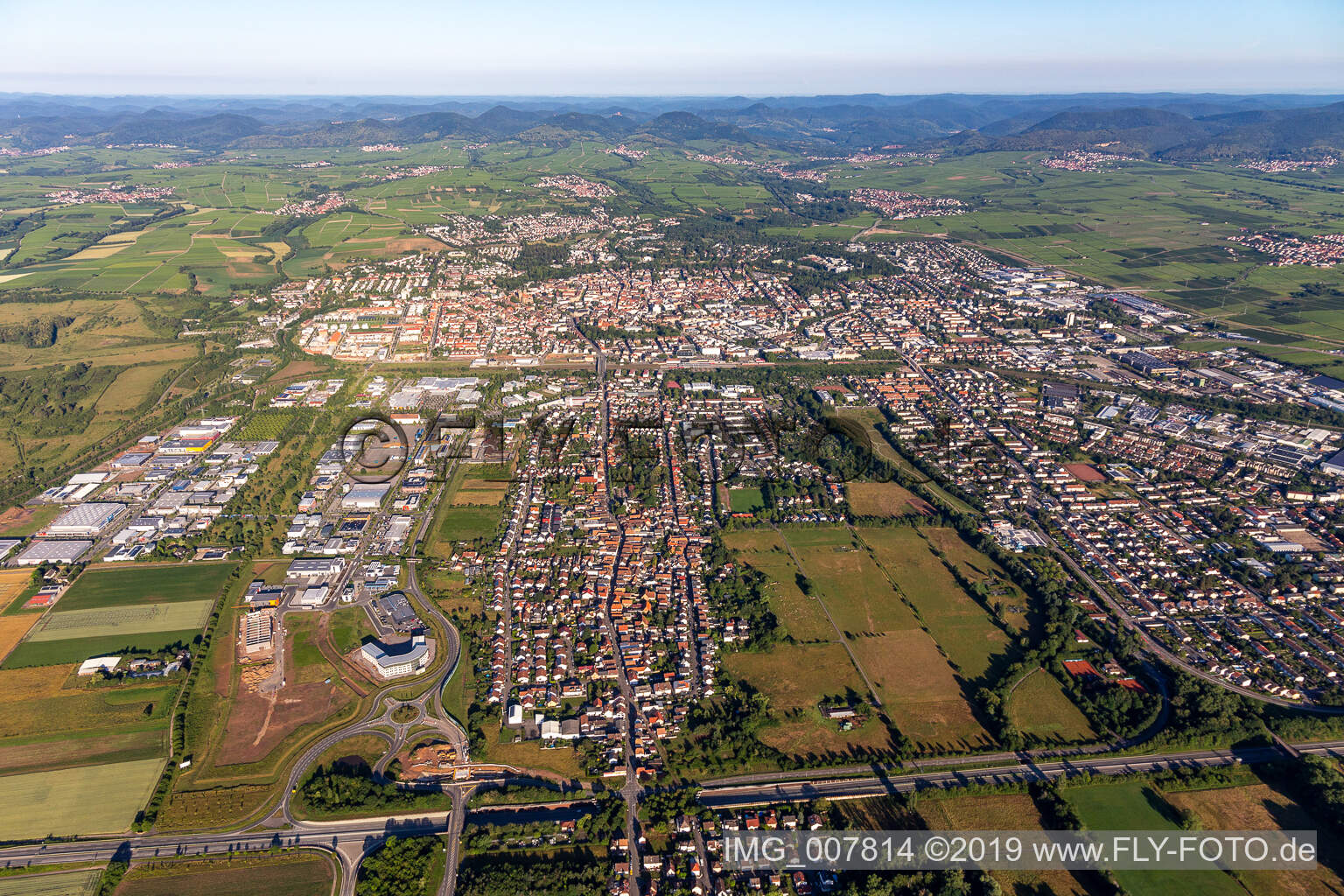 Photographie aérienne de Quartier Queichheim in Landau in der Pfalz dans le département Rhénanie-Palatinat, Allemagne