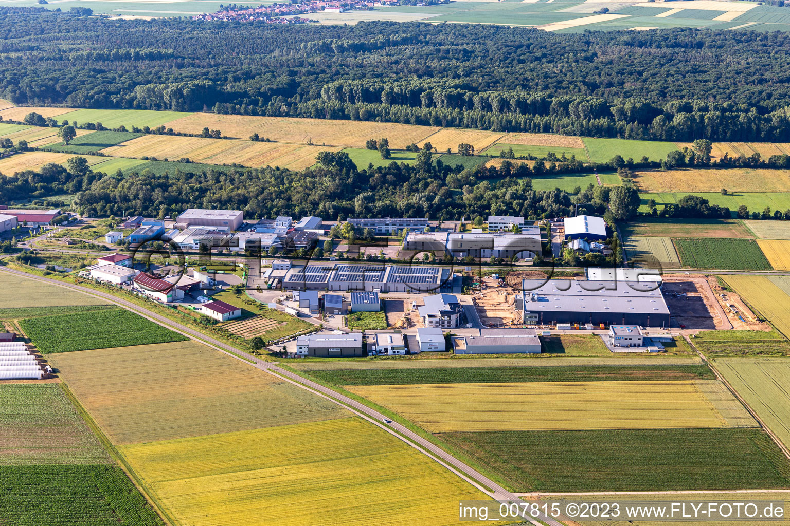 Vue aérienne de Parc industriel de l'Ouest à le quartier Herxheim in Herxheim bei Landau dans le département Rhénanie-Palatinat, Allemagne