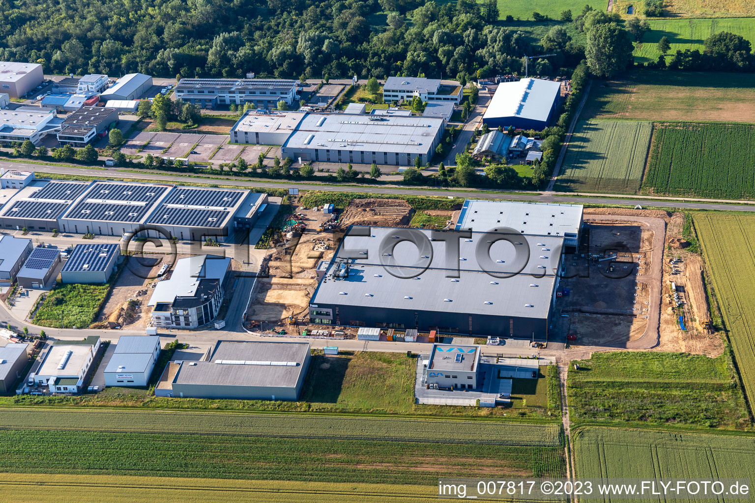 Vue aérienne de Parc industriel de l'Ouest à le quartier Herxheim in Herxheim bei Landau/Pfalz dans le département Rhénanie-Palatinat, Allemagne