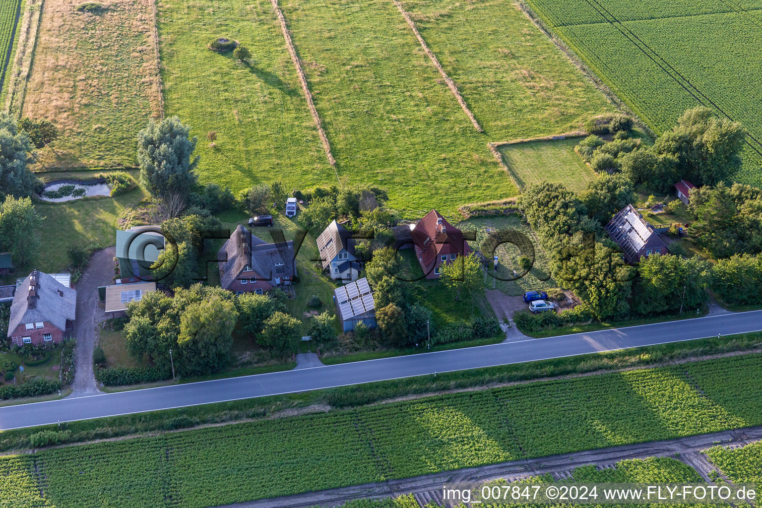 Image drone de Schülpersieler Straße à Wesselburenerkoog dans le département Schleswig-Holstein, Allemagne