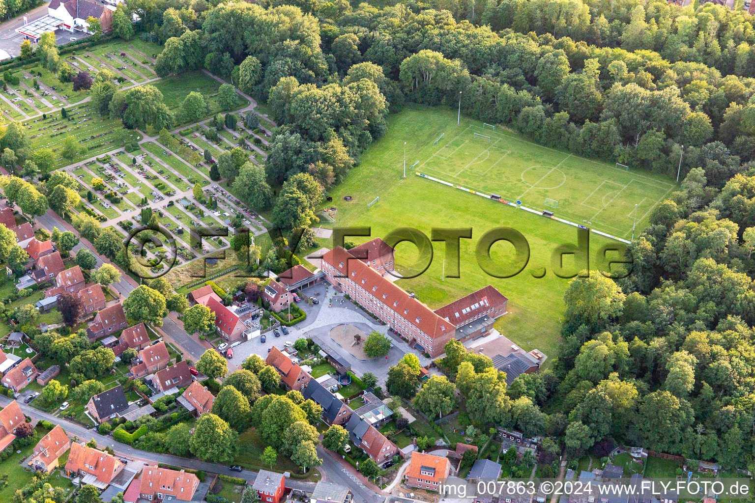 Tönning dans le département Schleswig-Holstein, Allemagne hors des airs