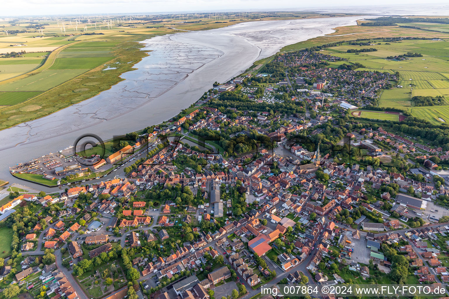 Tönning dans le département Schleswig-Holstein, Allemagne vue d'en haut