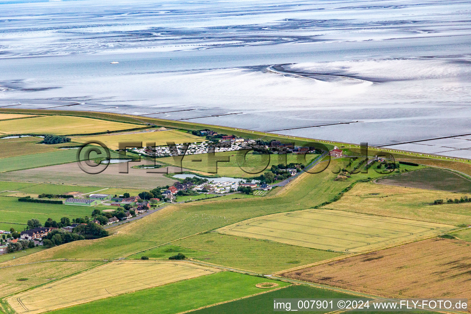 Vue aérienne de Camping en mer du Nord à Lee à le quartier Stinteck in Oesterdeichstrich dans le département Schleswig-Holstein, Allemagne