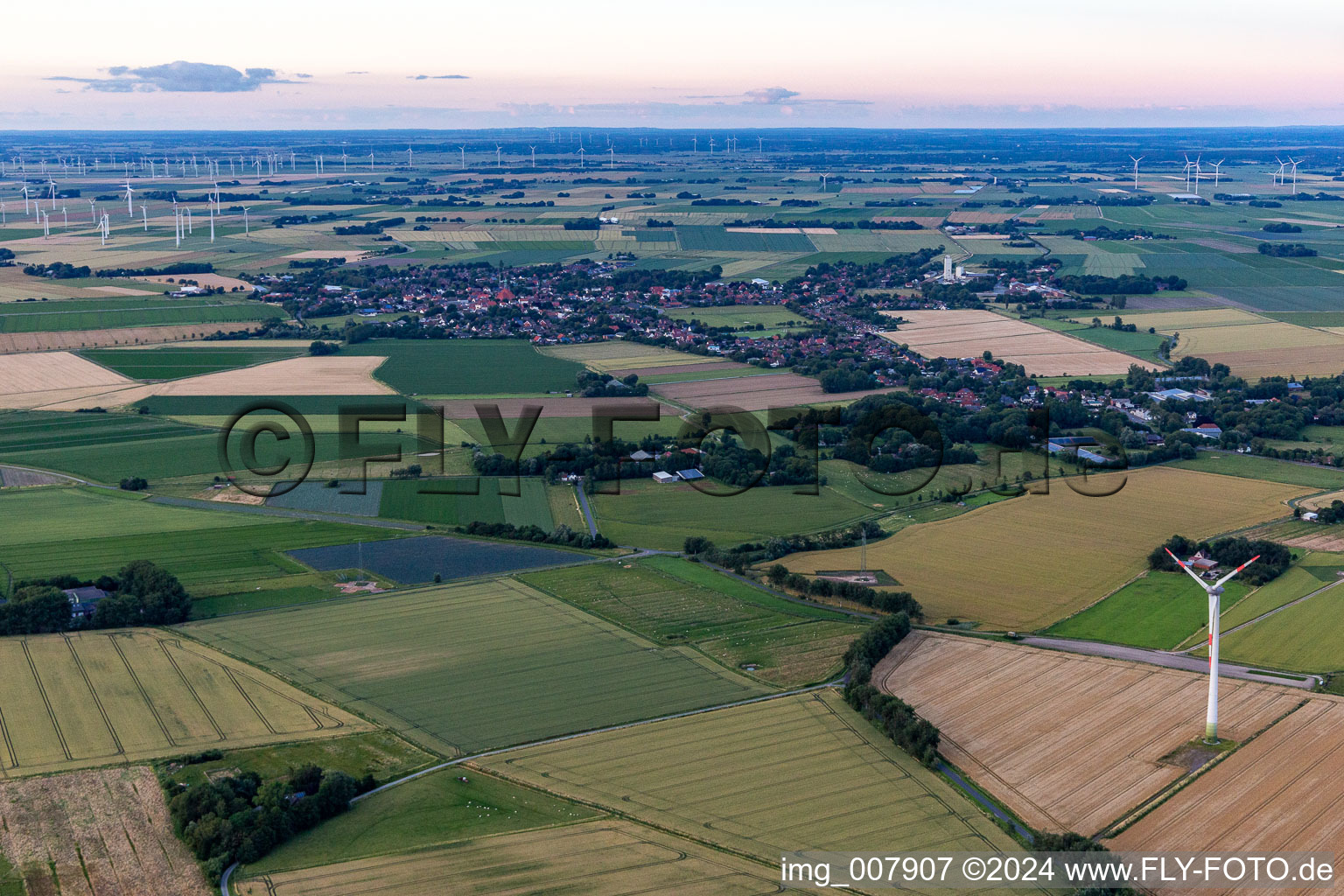 Vue aérienne de Wesselburen dans le département Schleswig-Holstein, Allemagne