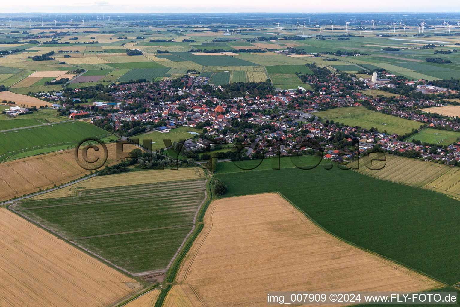 Vue aérienne de Norddeich dans le département Schleswig-Holstein, Allemagne