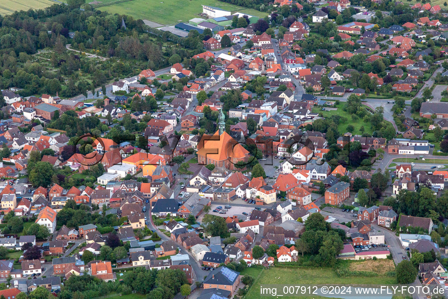 Photographie aérienne de Wesselburen dans le département Schleswig-Holstein, Allemagne