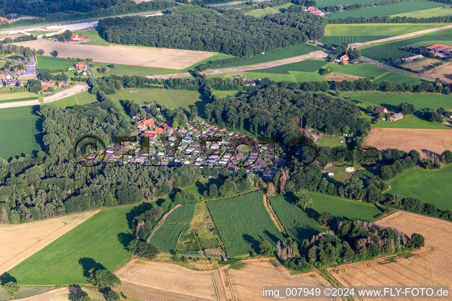 Vue aérienne de Aire de loisirs de Waldvelen, vente familiale der Buss à Velen dans le département Rhénanie du Nord-Westphalie, Allemagne