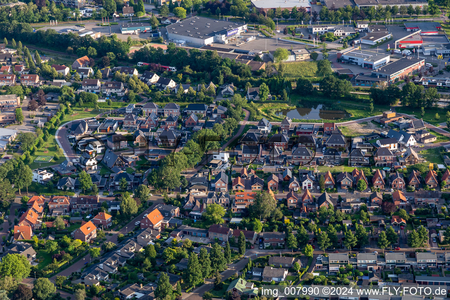 Winterswijk dans le département Gueldre, Pays-Bas depuis l'avion