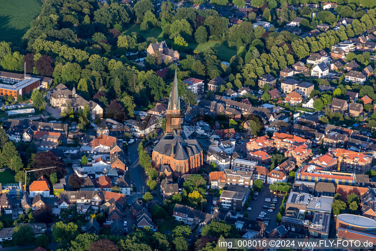 Photographie aérienne de Église Sainte-Gudule à Rhede dans le département Rhénanie du Nord-Westphalie, Allemagne