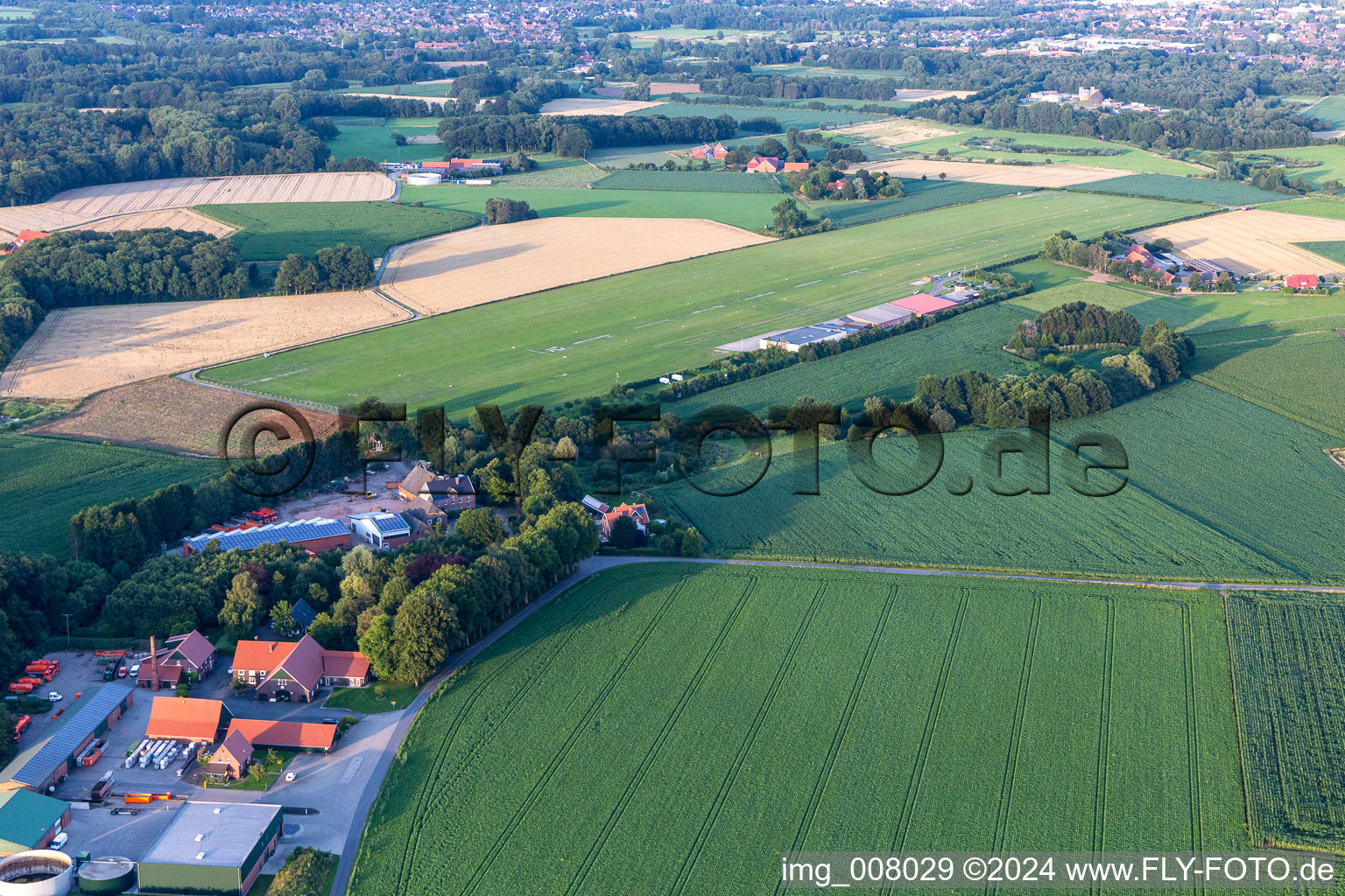 Vue aérienne de Aéroport Borken-Hoxfeld à le quartier Hoxfeld in Borken dans le département Rhénanie du Nord-Westphalie, Allemagne