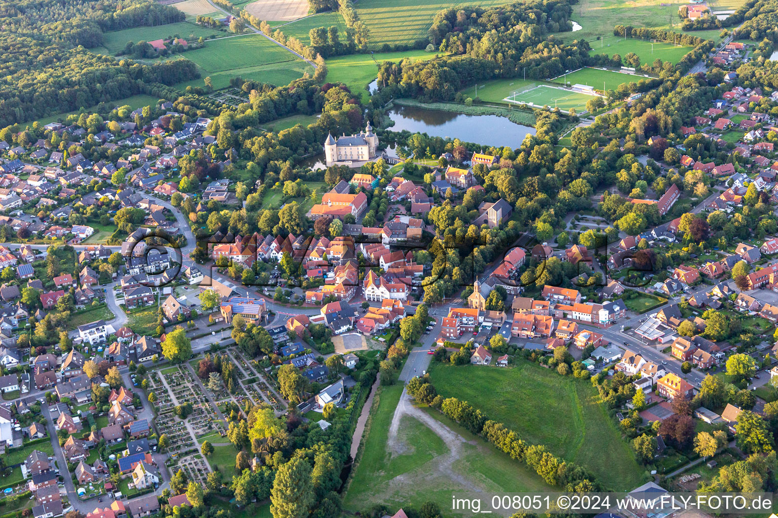 Vue aérienne de Quartier Gemen in Borken dans le département Rhénanie du Nord-Westphalie, Allemagne