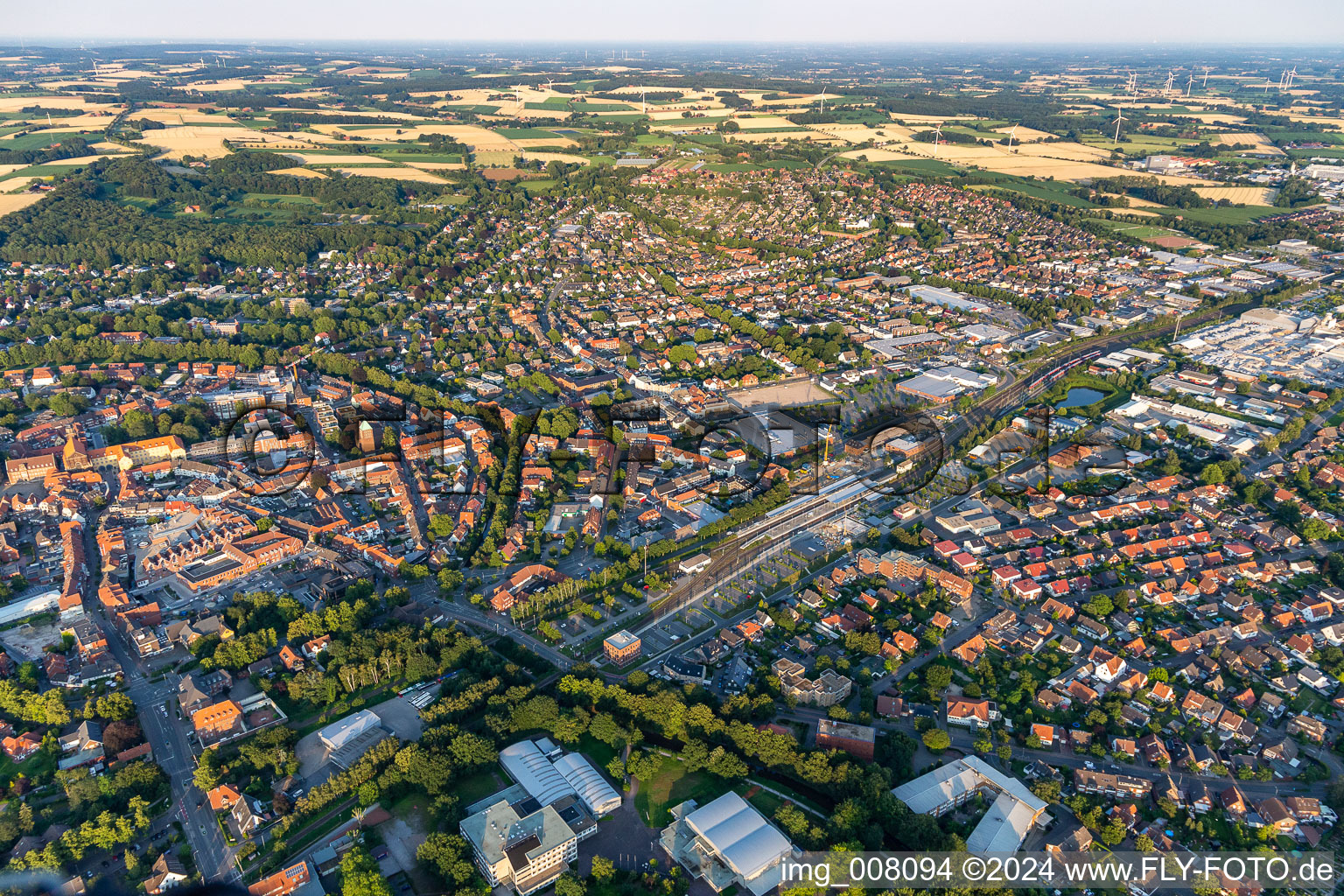 Vue aérienne de Vue des rues et des maisons des quartiers résidentiels à le quartier Coesfeld-Stadt in Coesfeld dans le département Rhénanie du Nord-Westphalie, Allemagne