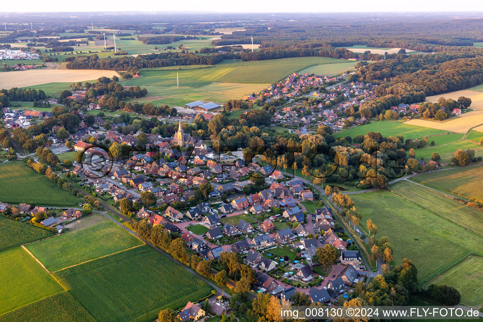 Vue aérienne de Vue des rues et des maisons des quartiers résidentiels à le quartier Klein-Reken in Reken dans le département Rhénanie du Nord-Westphalie, Allemagne