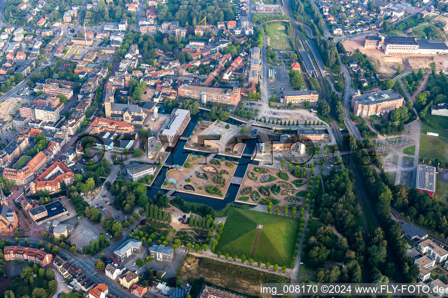 Vue aérienne de LAGA, musée du rock'n'pop à Gronau dans le département Rhénanie du Nord-Westphalie, Allemagne