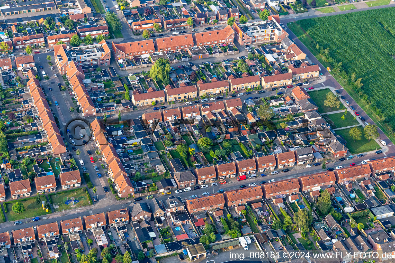 Vue aérienne de Rue Olivier van Noor à Enschede dans le département Overijssel, Pays-Bas