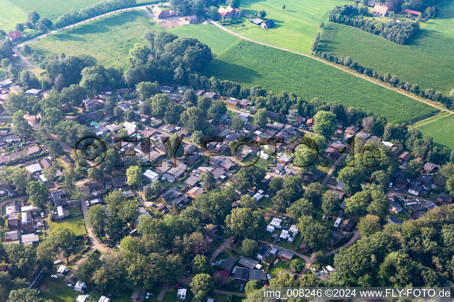 Vue aérienne de Camping 't Wieskamp à Winterswijk Henxel dans le département Gueldre, Pays-Bas