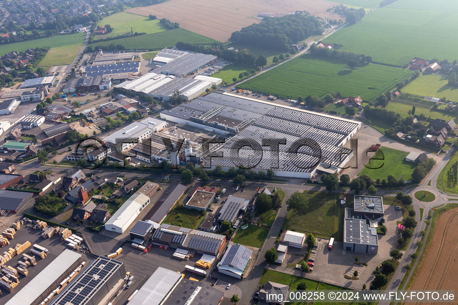 Vue aérienne de Ter Hürne GmbH à Südlohn dans le département Rhénanie du Nord-Westphalie, Allemagne