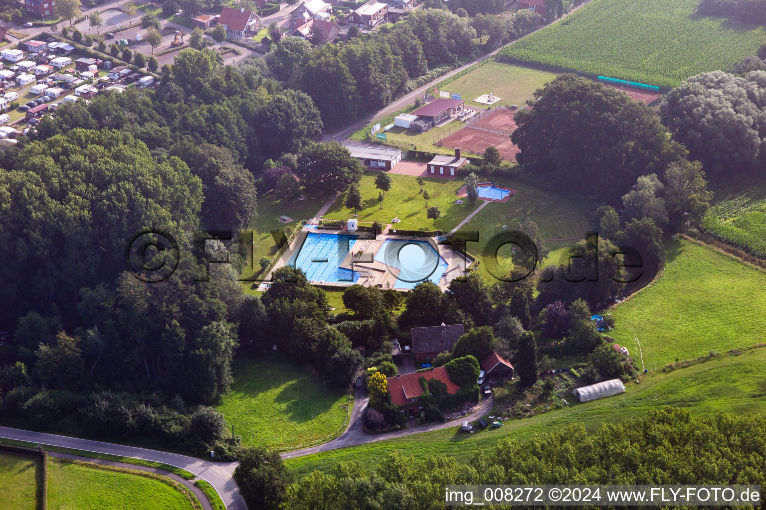 Vue aérienne de Piscine extérieure à Velen dans le département Rhénanie du Nord-Westphalie, Allemagne