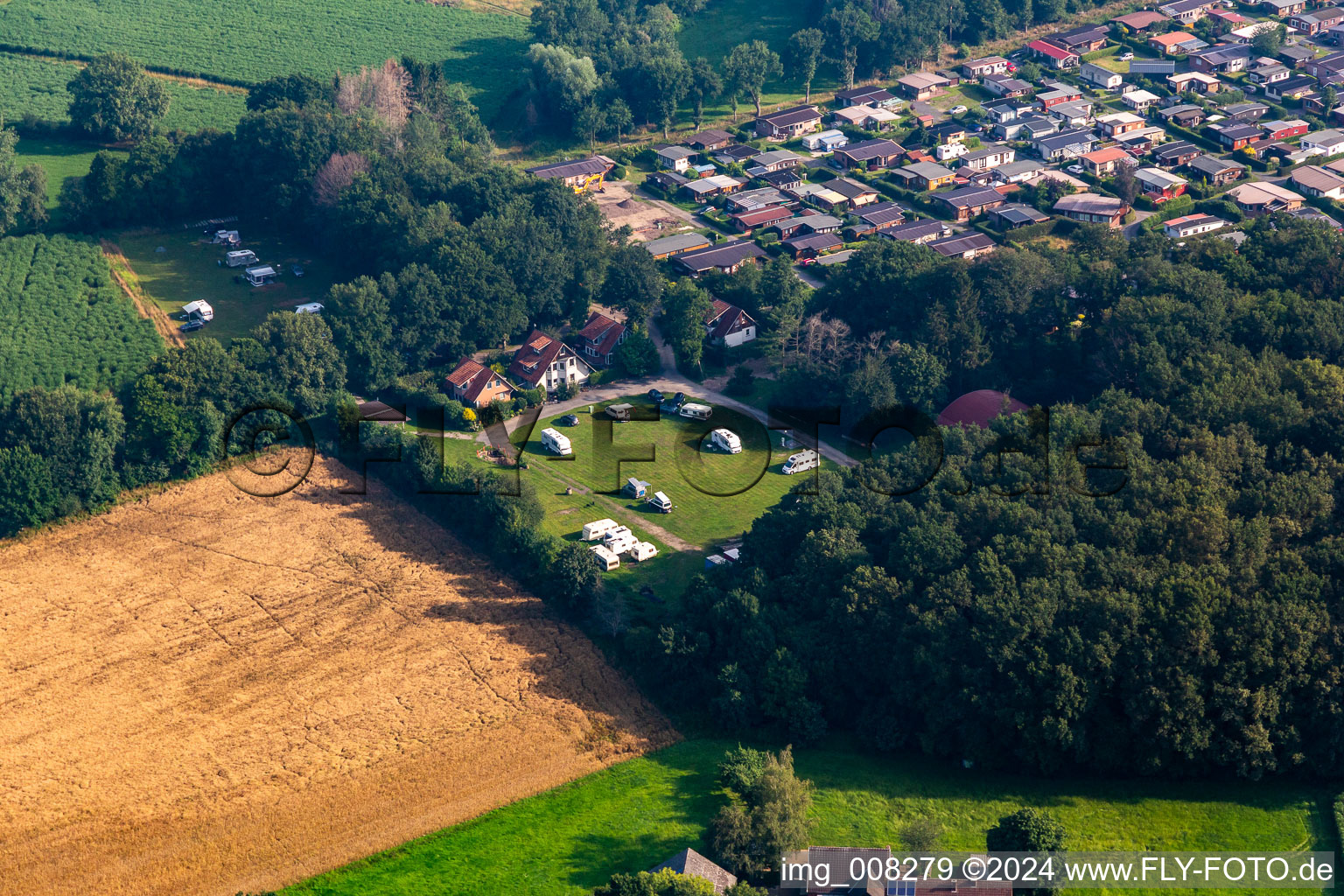 Aire de loisirs de Waldvelen, vente familiale der Buss à Velen dans le département Rhénanie du Nord-Westphalie, Allemagne d'un drone