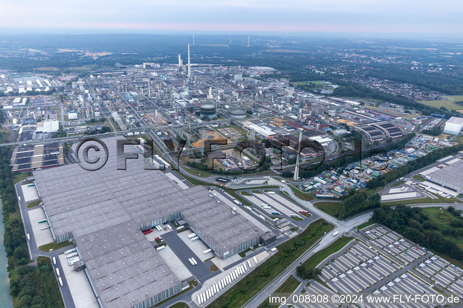 Vue aérienne de Logistique centrale métropolitaine, parc chimique Marl à le quartier Chemiezone in Marl dans le département Rhénanie du Nord-Westphalie, Allemagne