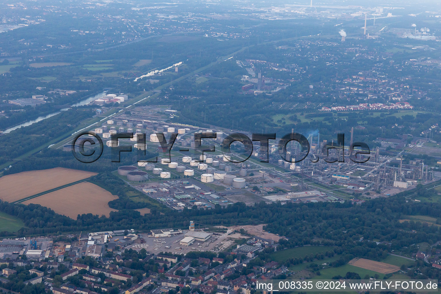 Vue aérienne de BP-Horst à le quartier Horst in Gelsenkirchen dans le département Rhénanie du Nord-Westphalie, Allemagne