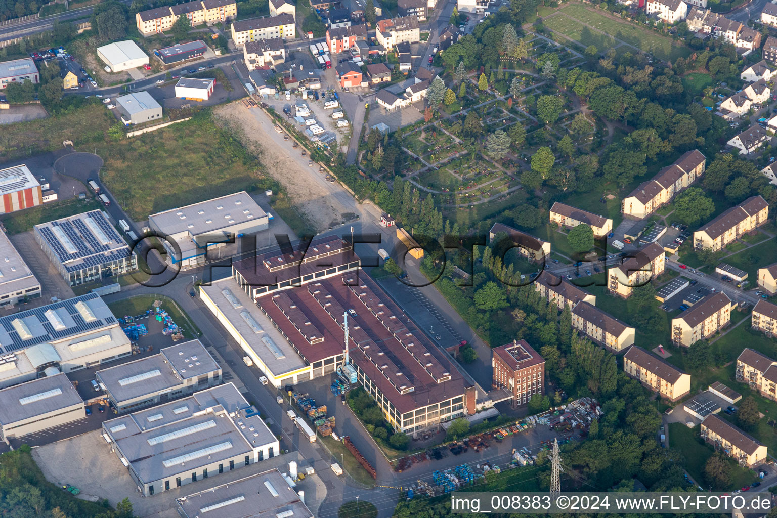 Vue aérienne de Isidro Con García à le quartier Röttgen in Velbert dans le département Rhénanie du Nord-Westphalie, Allemagne