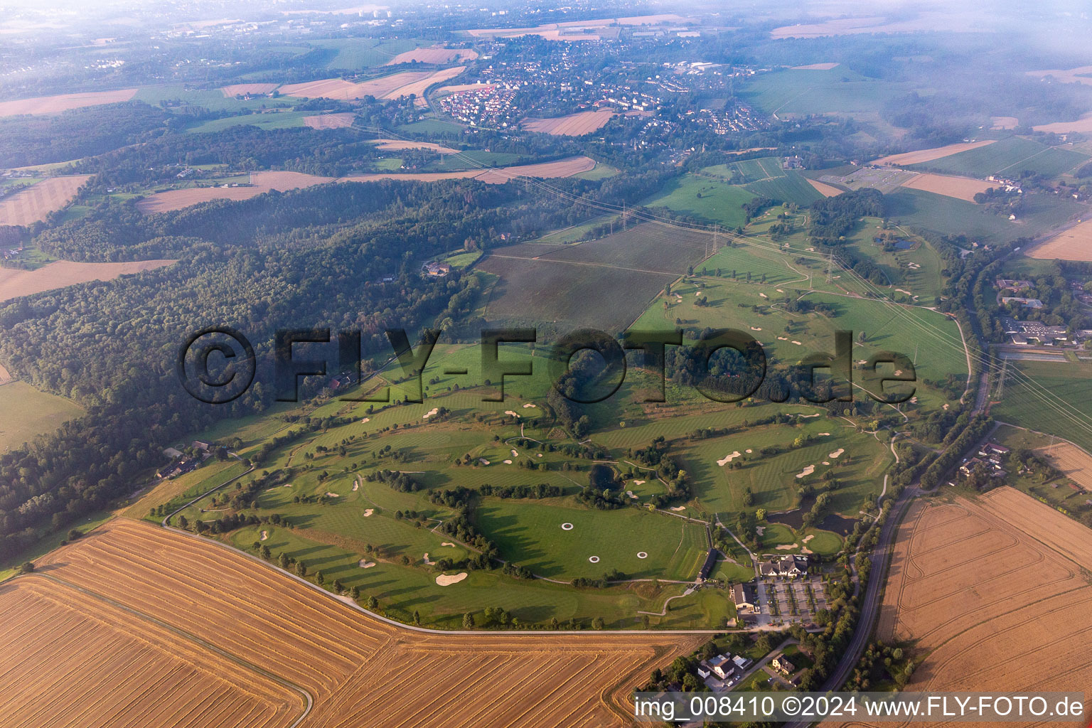 Vue aérienne de Club de golf Hahn-Düsseltal 1994 eV à le quartier Gruiten in Haan dans le département Rhénanie du Nord-Westphalie, Allemagne