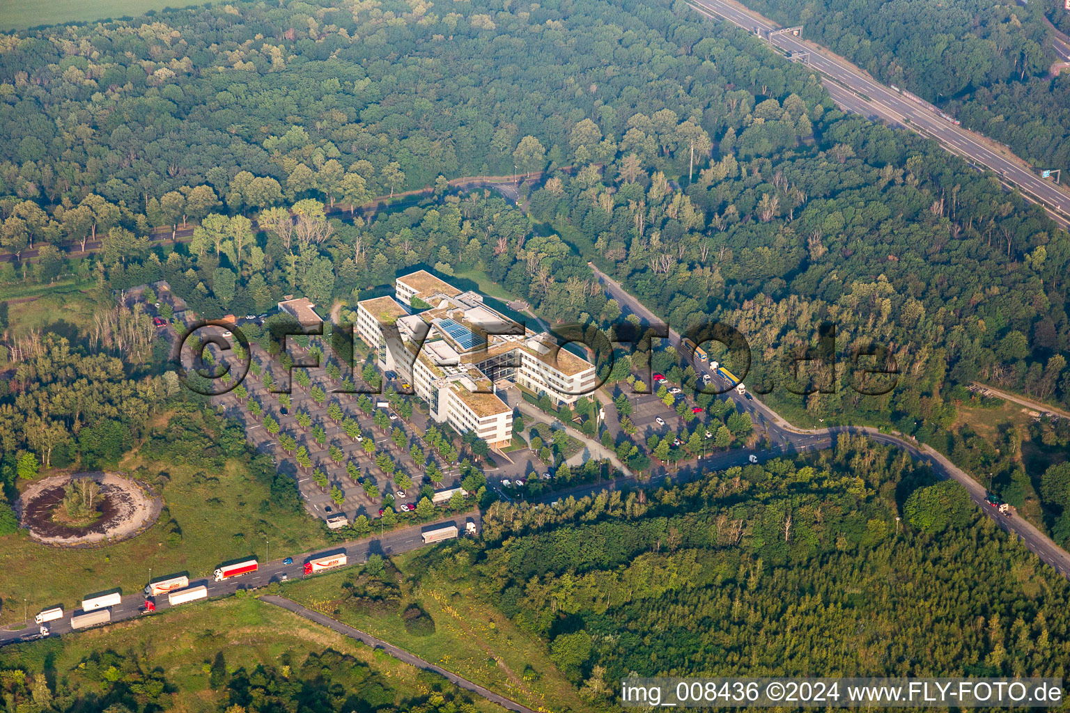 Vue aérienne de Sites de l'usine de construction automobile GERTRAG FORD Transmissions à le quartier Niehl in Köln dans le département Rhénanie du Nord-Westphalie, Allemagne