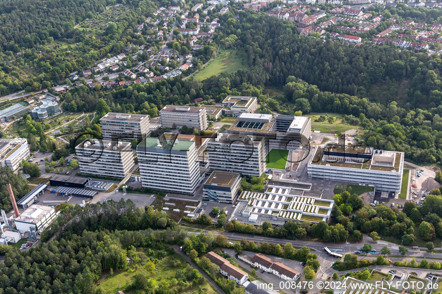 Vue aérienne de Campus universitaire Tübingen sur la Schnarrenbergstrasse à Tübingen dans le département Bade-Wurtemberg, Allemagne