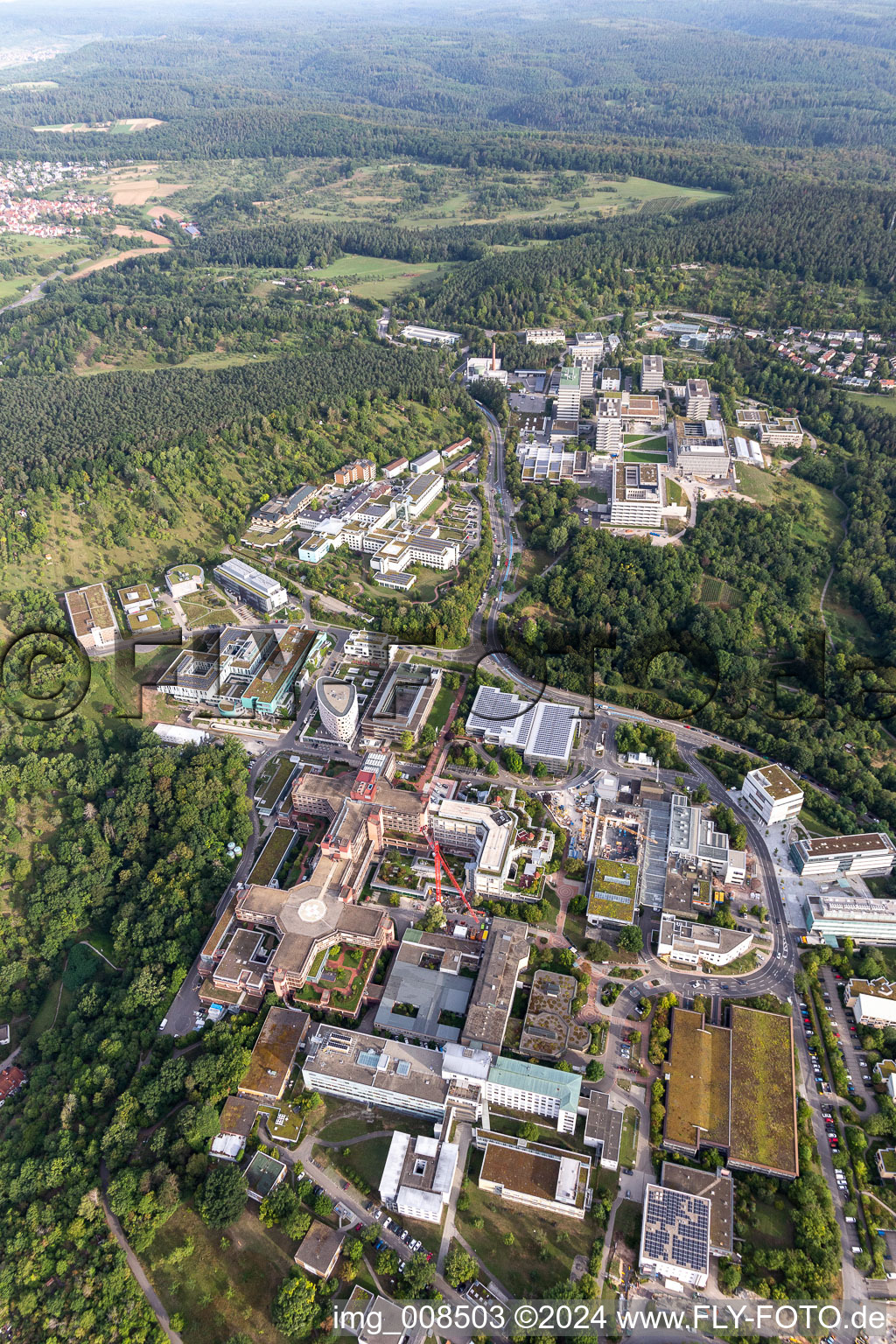 Vue aérienne de Aperçu général des terrains cliniques de l'hôpital universitaire de médecine du Schnarrenberg à Tübingen dans le département Bade-Wurtemberg, Allemagne