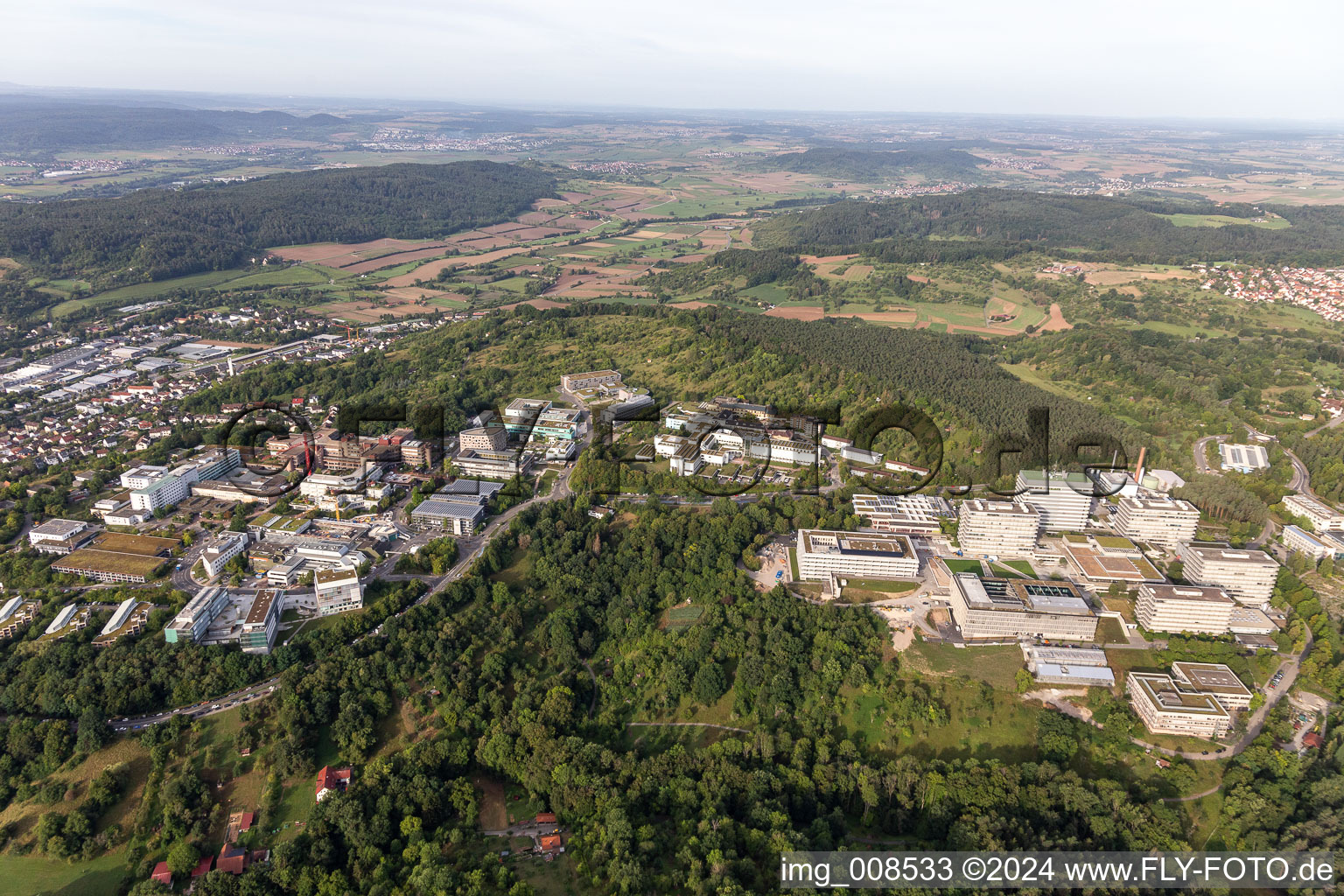 Clinique BG, Université et Hôpital Universitaire Tübingen à Tübingen dans le département Bade-Wurtemberg, Allemagne depuis l'avion