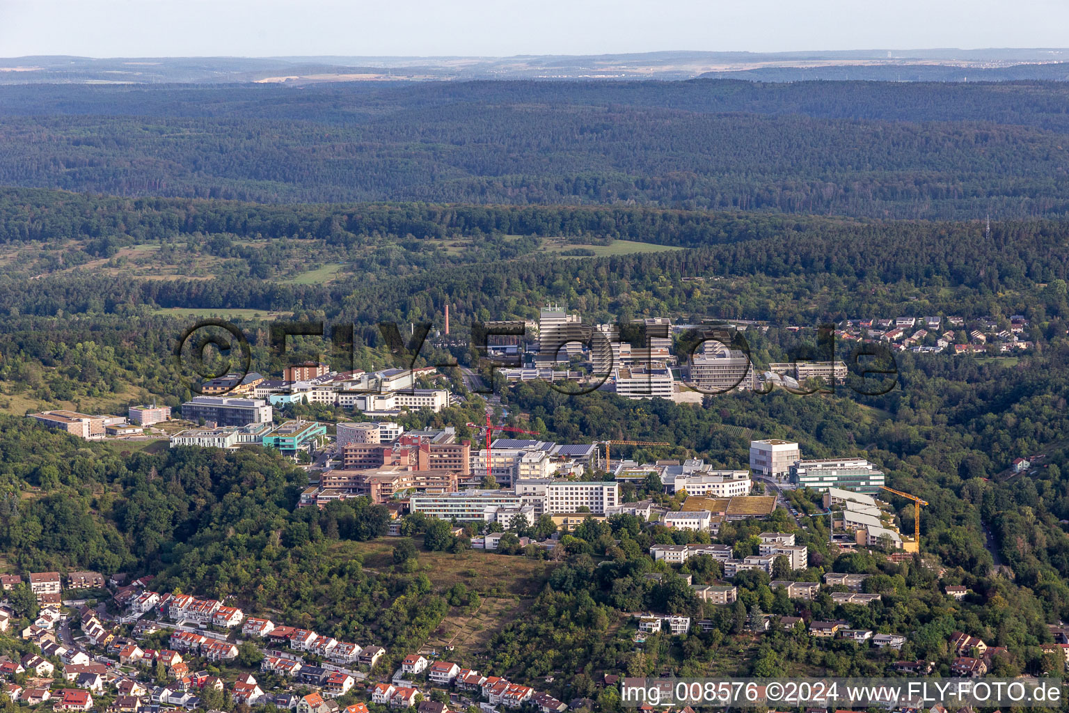 Vue aérienne de Campus avec des bâtiments de recherche de CureVac, Immatics, Max Planck Institute for Developmental Biology et CeGaT GmbH à le quartier Waldhausen in Tübingen dans le département Bade-Wurtemberg, Allemagne