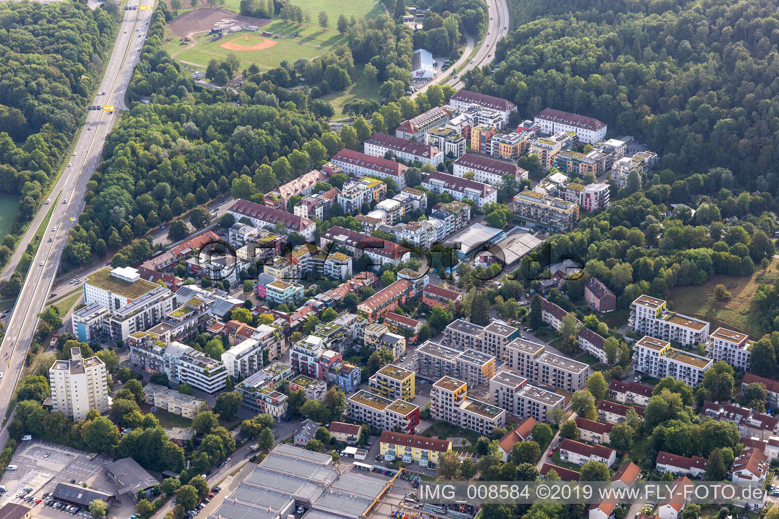 Vue aérienne de Avenue François. à le quartier Französisches Viertel in Tübingen dans le département Bade-Wurtemberg, Allemagne