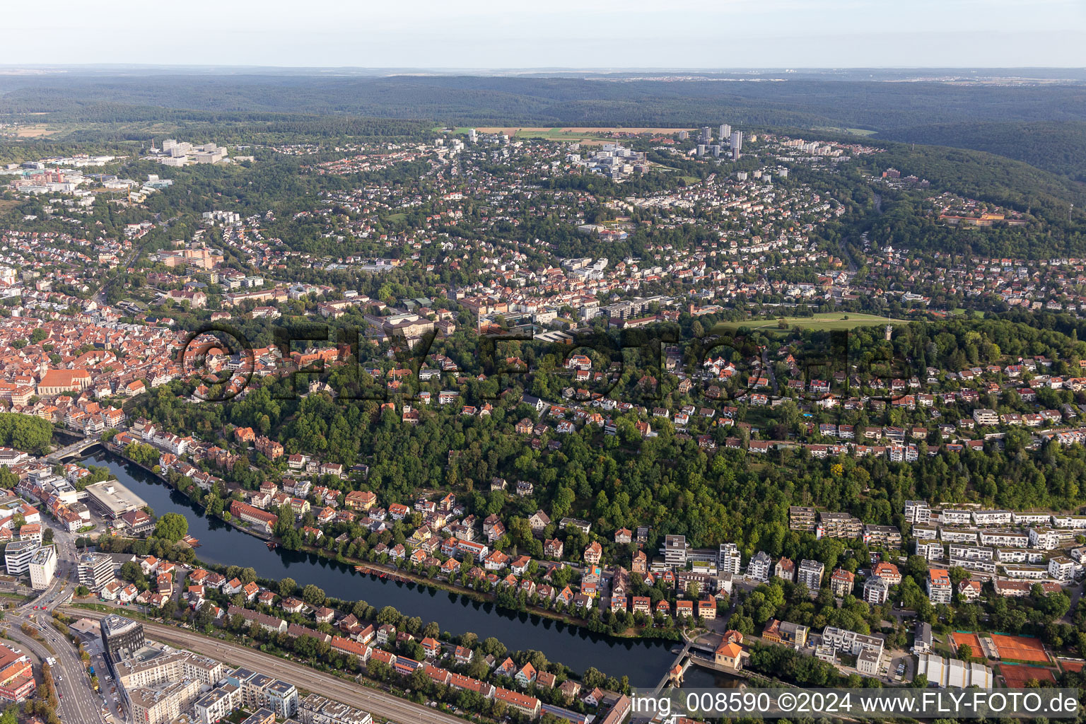 Vue aérienne de Osterberg à le quartier Südstadt in Tübingen dans le département Bade-Wurtemberg, Allemagne