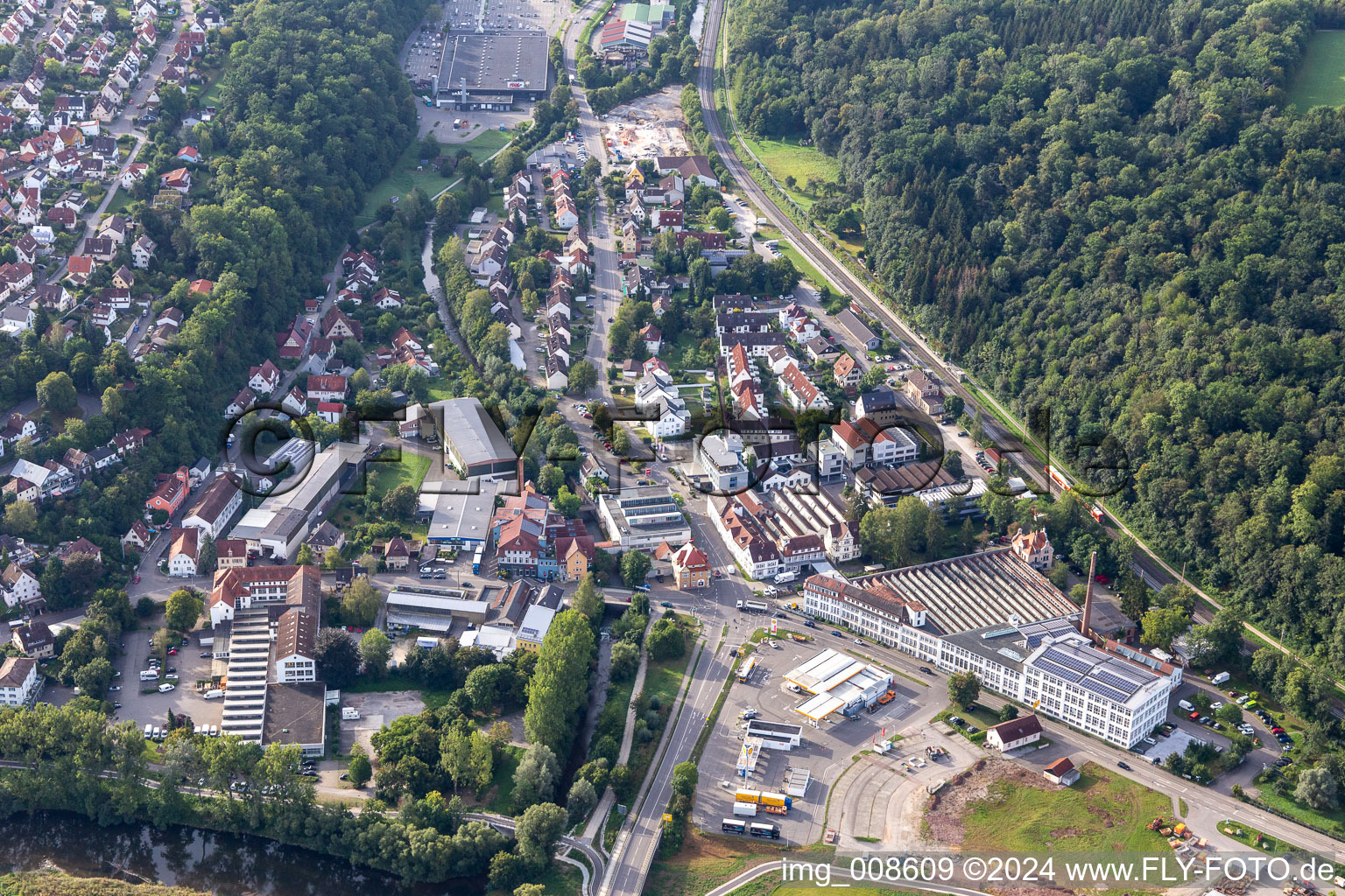 Vue aérienne de Kirchentellinsfurt dans le département Bade-Wurtemberg, Allemagne