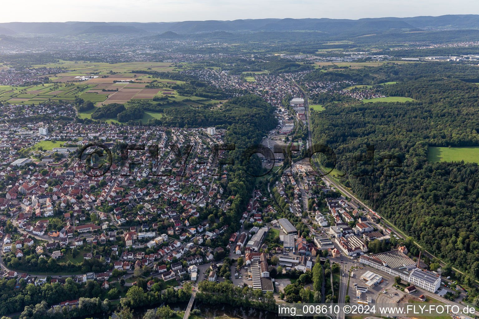 Vue aérienne de Kirchentellinsfurt dans le département Bade-Wurtemberg, Allemagne