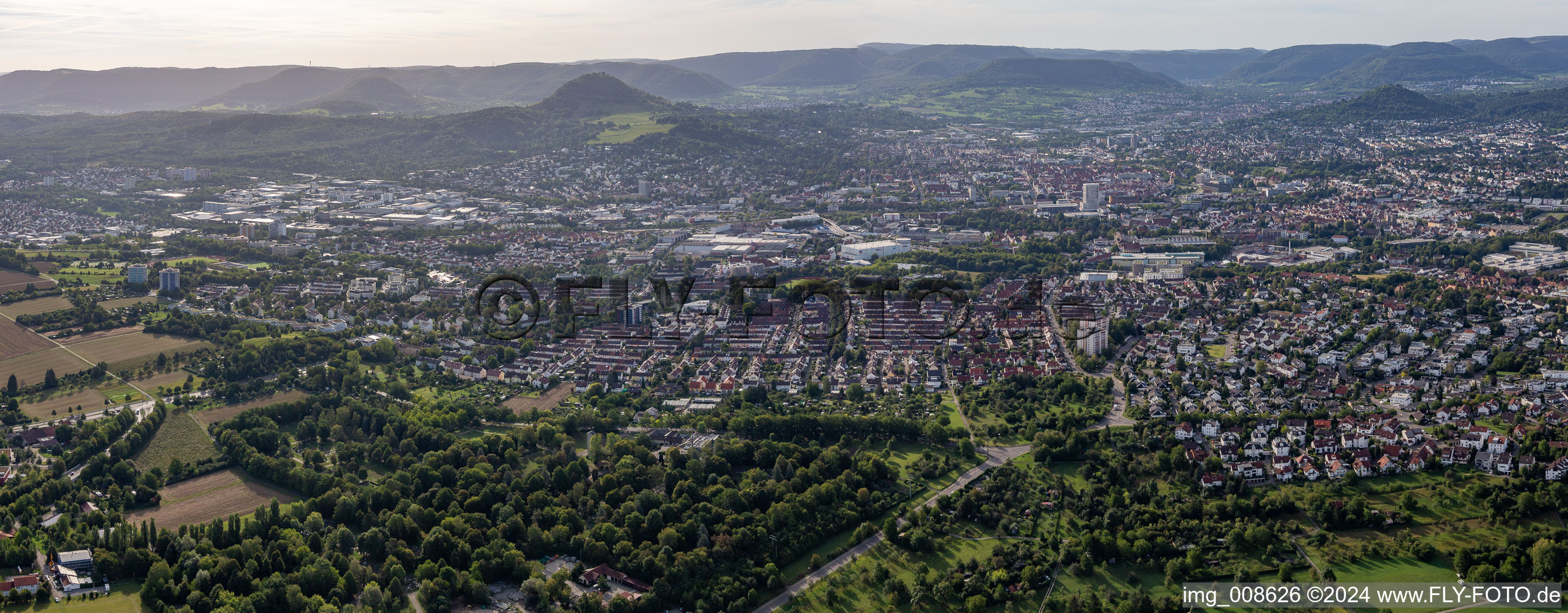 Vue aérienne de Quartier Gmindersdorf in Reutlingen dans le département Bade-Wurtemberg, Allemagne