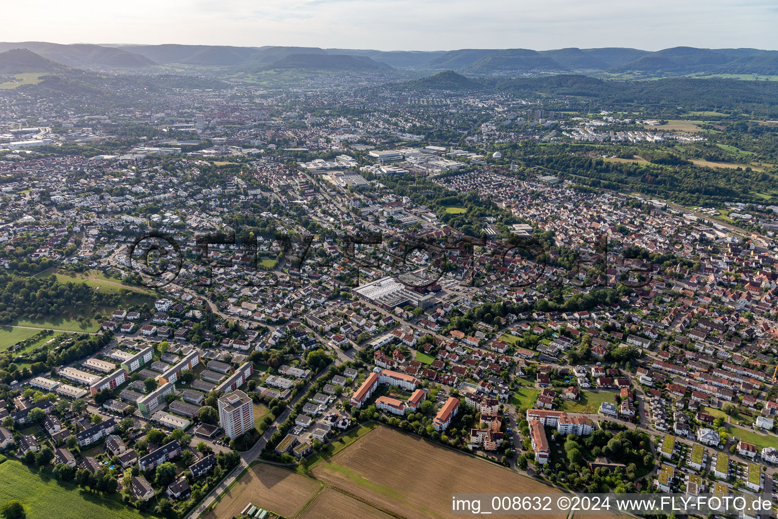 Vue aérienne de Quartier Gmindersdorf in Reutlingen dans le département Bade-Wurtemberg, Allemagne